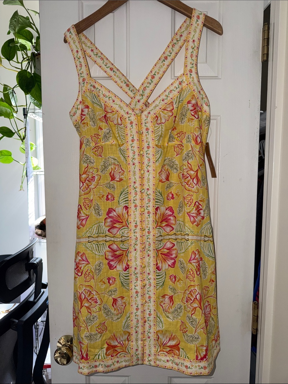 Few Moda - Anaya Yellow Floral Mini Sundress with Crisscross Straps. Linen Blend